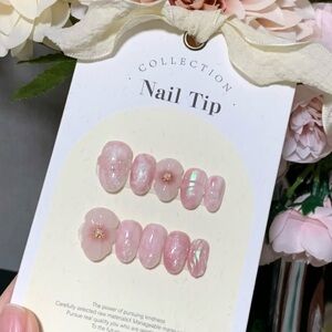 Press-on nails pink dye flower